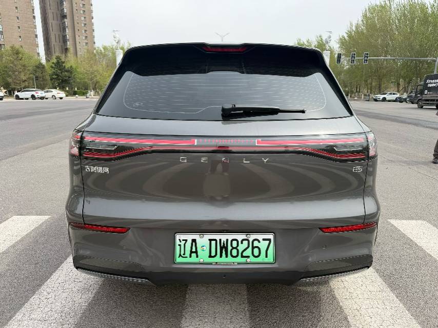 Geely银河 Geely Galaxy 2024 E5 440Km Explorer Edition Auto