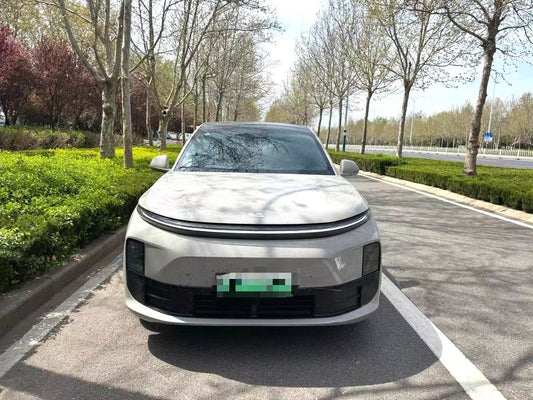 لي أوتو 2024 L6 برو أوتو