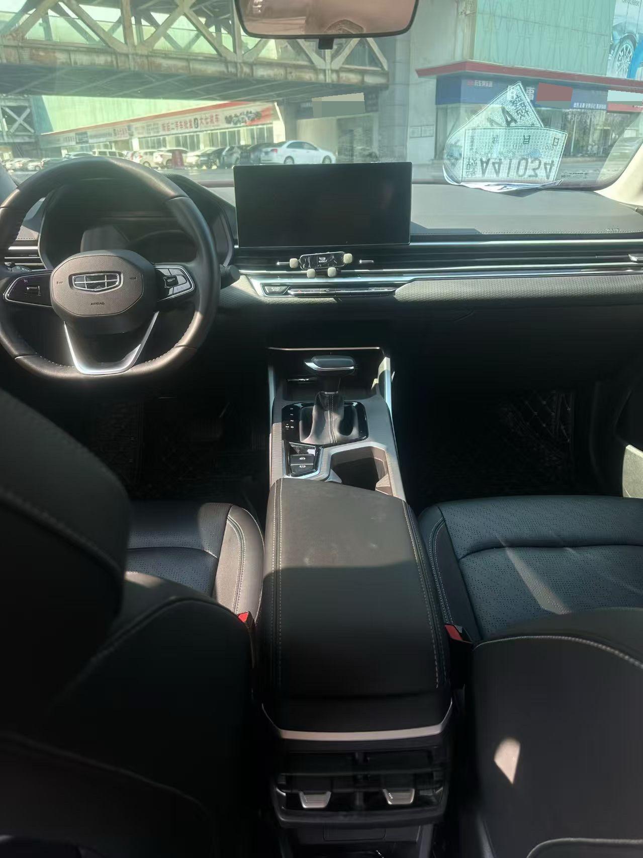 吉利2023款帝豪 - 轿车 1.5L冠军版 豪华型 自动挡