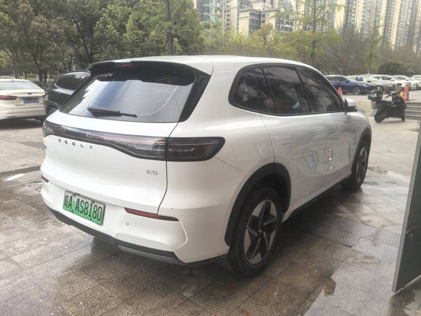 Geely银河 Geely Galaxy 2024 E5 440km Edition Auto