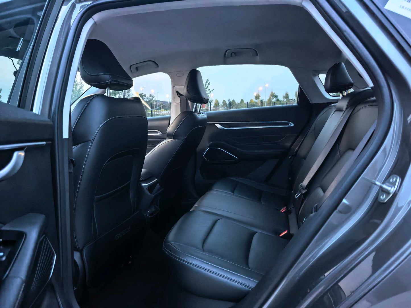 吉利2023款帝豪 - 轿车 1.5L 豪华型 手动挡