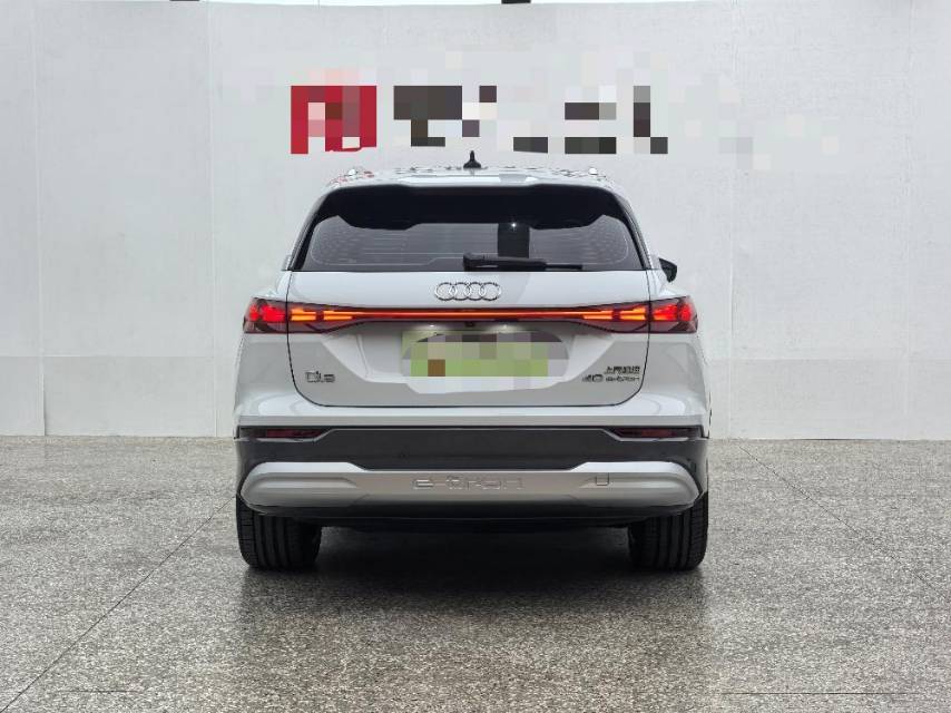 أودي 2023 Q5 e-tron 40 نوع أوتوماتيكي