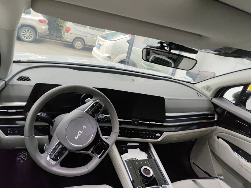 狮铂拓界 Kia 2023 1.5T 2WD Premium Edition Auto
