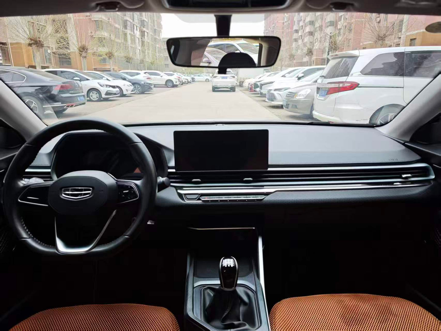 Geely 2022 Emgrand - Sedan 1.5 Type Auto