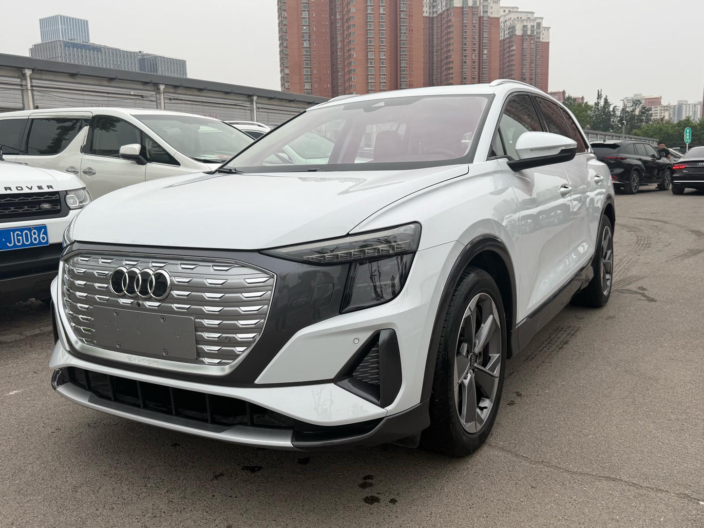 Audi 2022 Q5 e-tron 40 Type Edition Auto