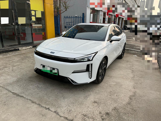 جيلي جالاكسي 2024 L6 إصدار 1.5T 60 كم بلس أوتو
