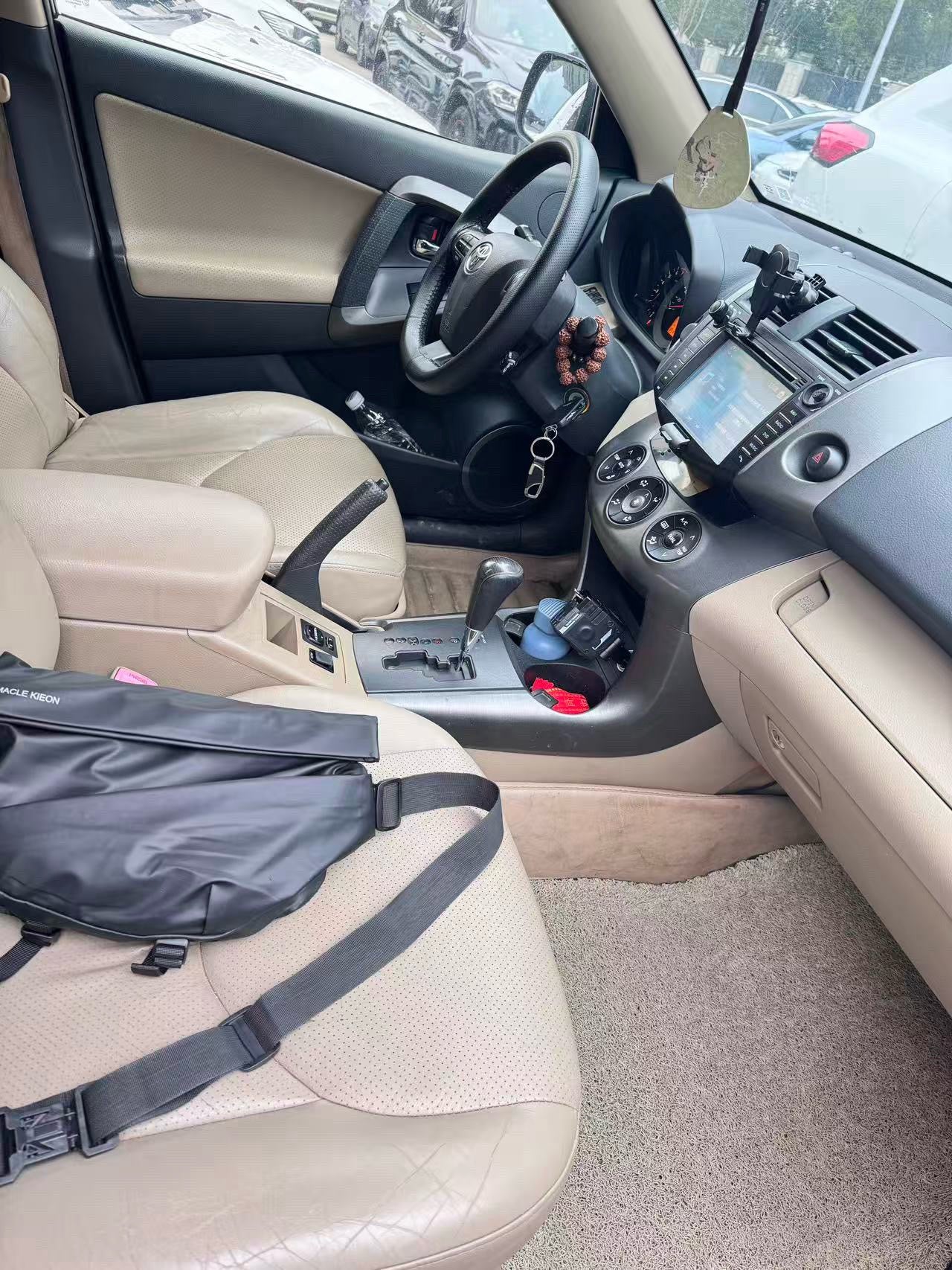 丰田 2013 RAV4 2.0 自动挡版