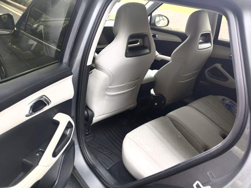 BYD 2024 Yuan UP 401KM Advanced Type Auto （1098）