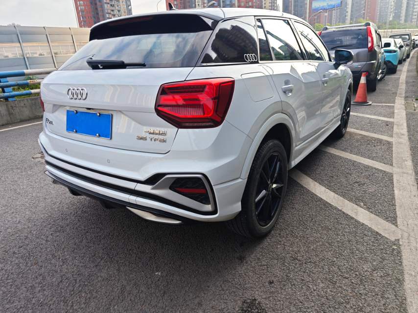 Audi 2022 Q2L 1.4TFSI 35TFSI Type Auto